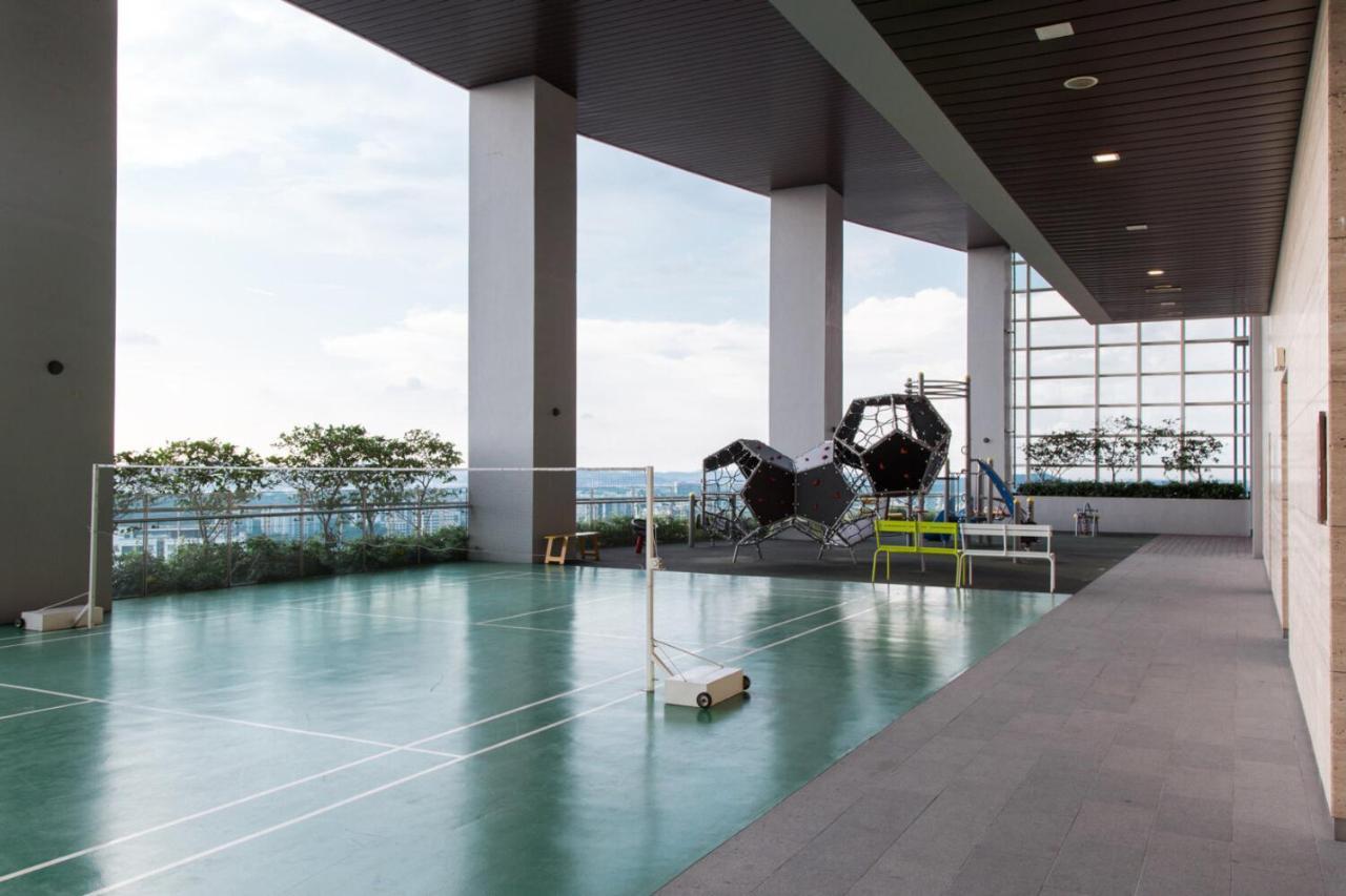 The Azure Residences Kampong Baharu Sungai Way Exterior photo