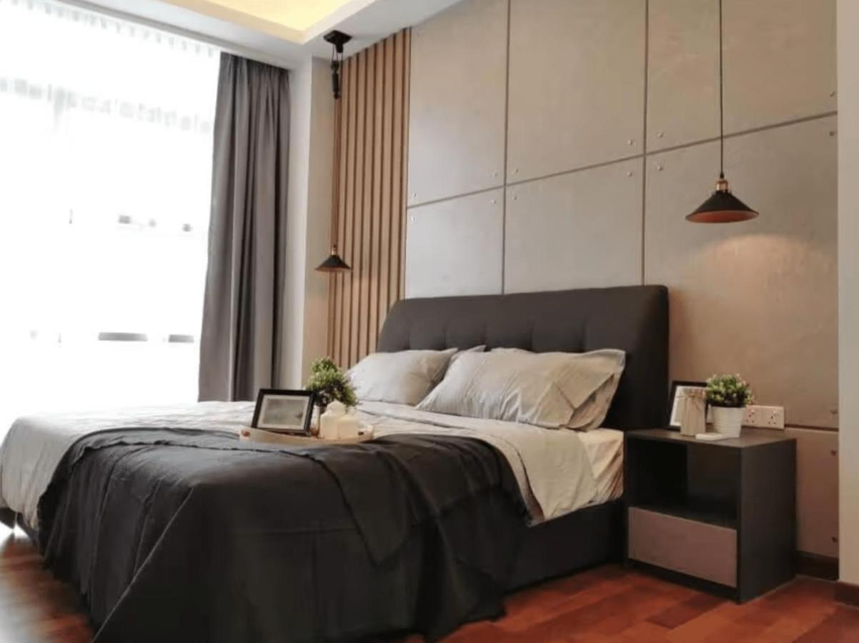The Azure Residences Kampong Baharu Sungai Way Exterior photo