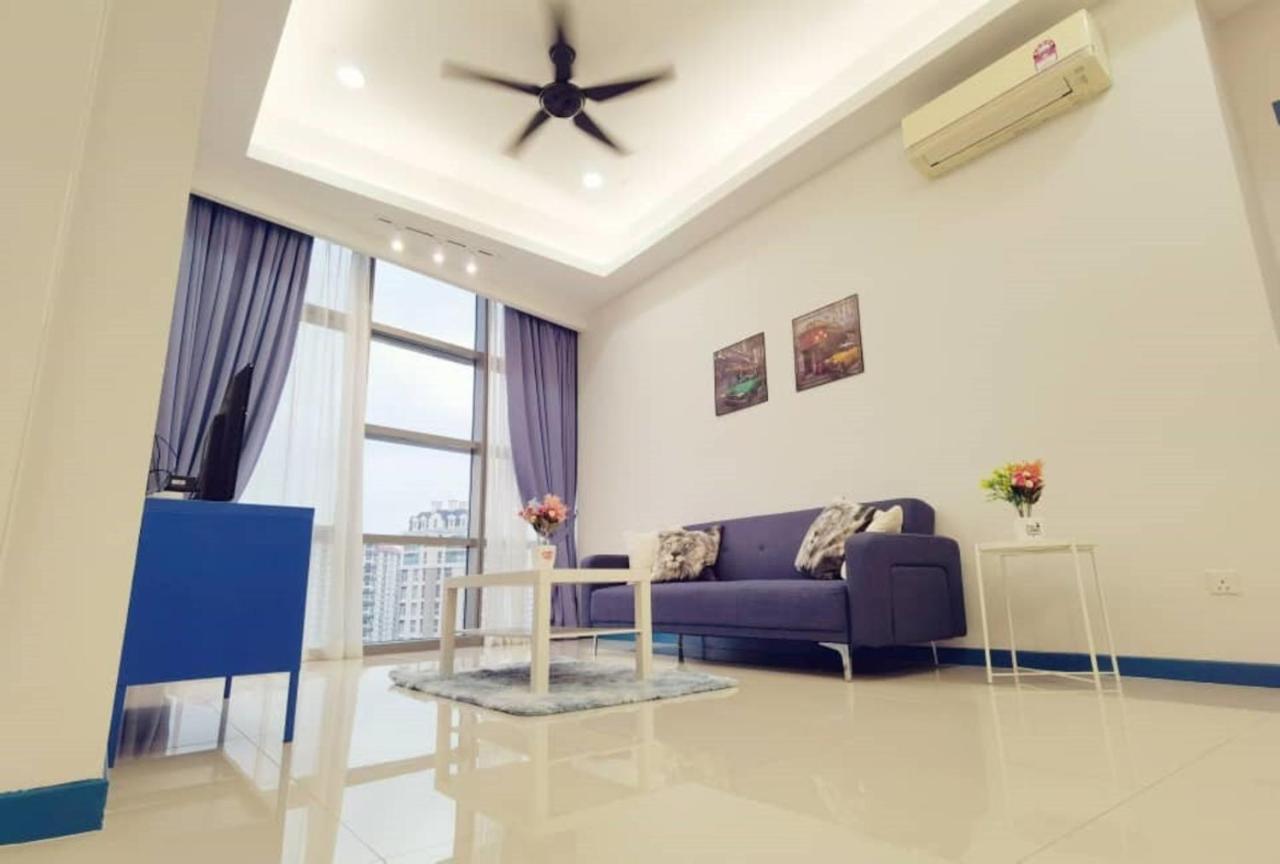 The Azure Residences Kampong Baharu Sungai Way Exterior photo